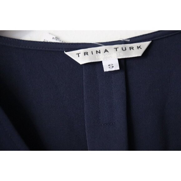Trina Turk Women's Small Indigo Blue Blouse V-Neck Crepe Short Sleeve Shirt $198 - Picture 4 of 6